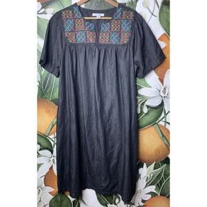 Go Softly Patio House Dress Medium Black Chambray Embroidered Short Sleeve